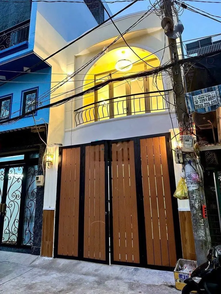 Bán nhà Gò Vấp, 50m2/1.53 tỷ, gần Emart Phan Huy Ích, 2PN, 2WC