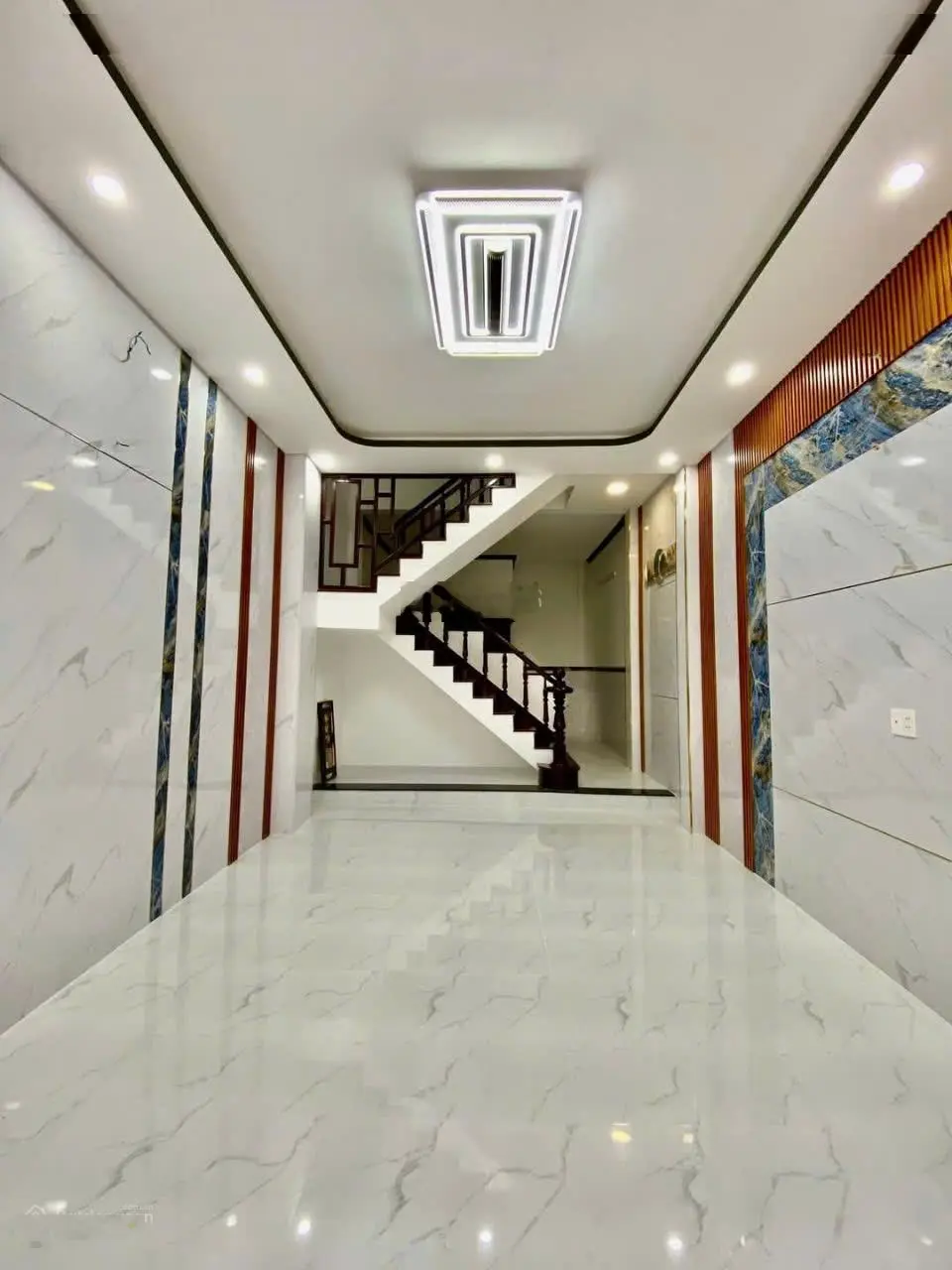Bán gấp nhà đường Lò Lu, phường Trường Thạnh, quận 9. Giá 2 Tỷ 850, 48m2 (4X12), 2 tầng