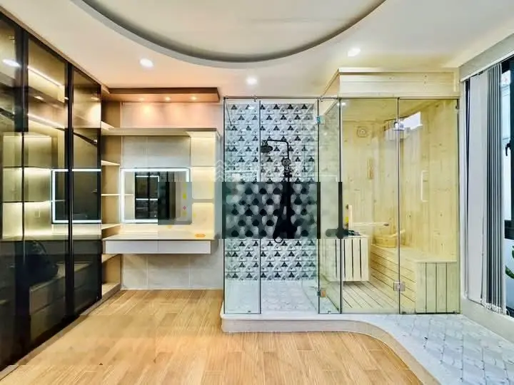 Bán ngộp nhà Hồ Thị Kỷ, P1, Q10, DT 65,7m2, giá 2 tỷ 410tr, HĐT 20tr/ tháng. sổ hồng riêng.