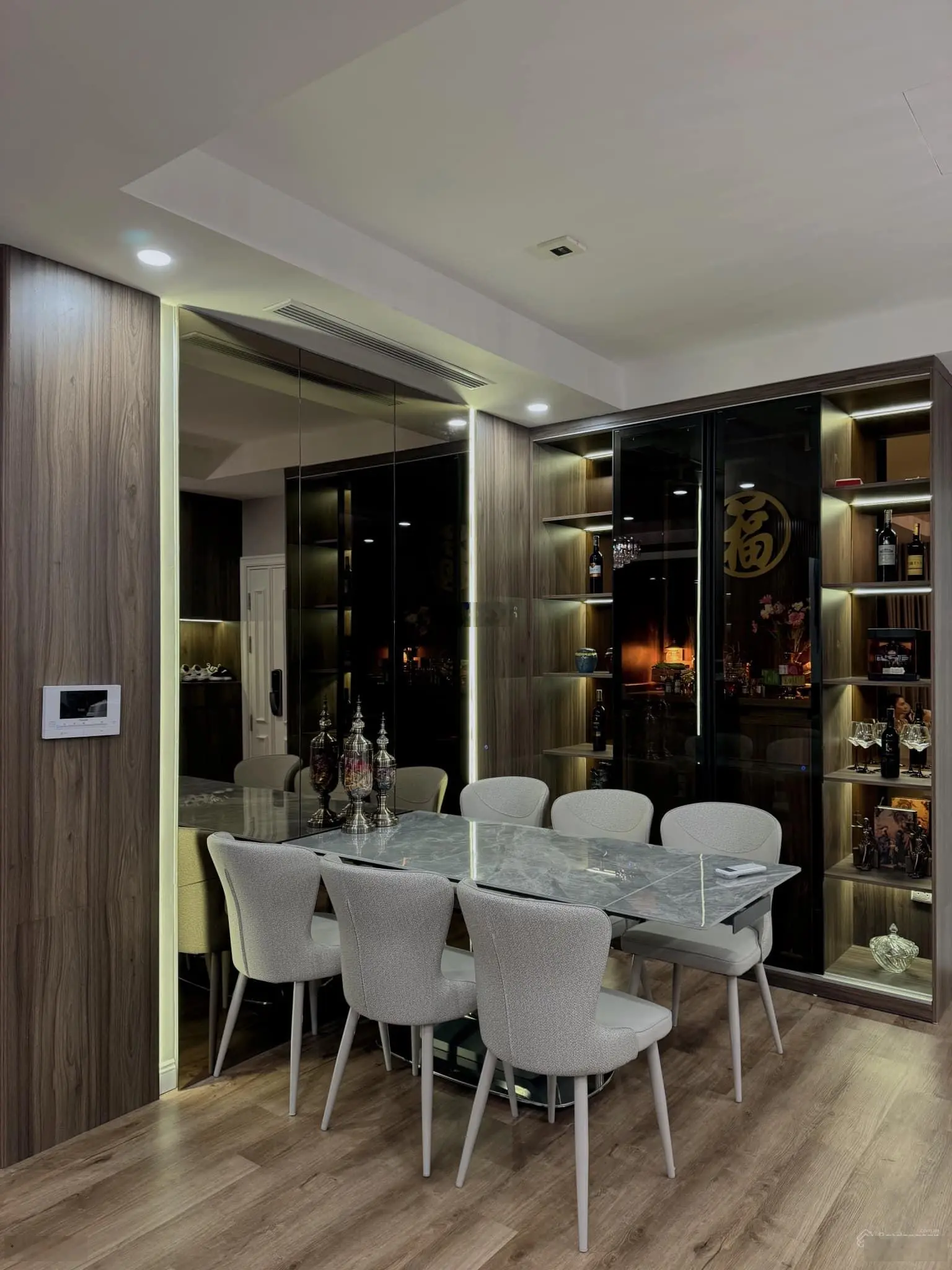 Chính chủ! Vợ chồng tôi cần án căn hộ 3 ngủ 126m2 Tây Hà Tower 19 Tố Hữu, giá chỉ 5,7 tỷ
