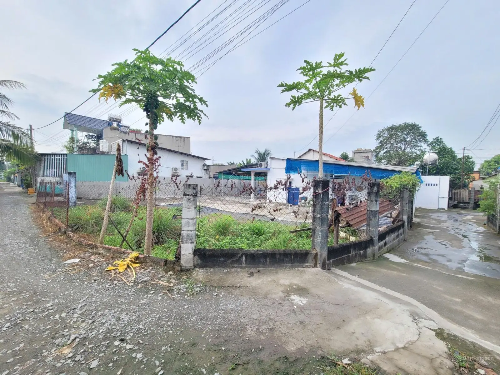 Bán đất 2MT ngang 8,2x15,6m ngay trung tâm y tế Dĩ An chỉ 2ty450 TL