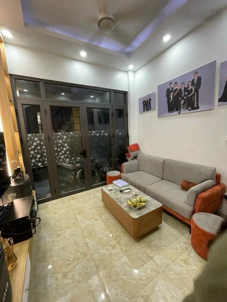 Bán nhà Tôn Đức Thắng - 25m2 - 5 tầng - 4,7Tỷ