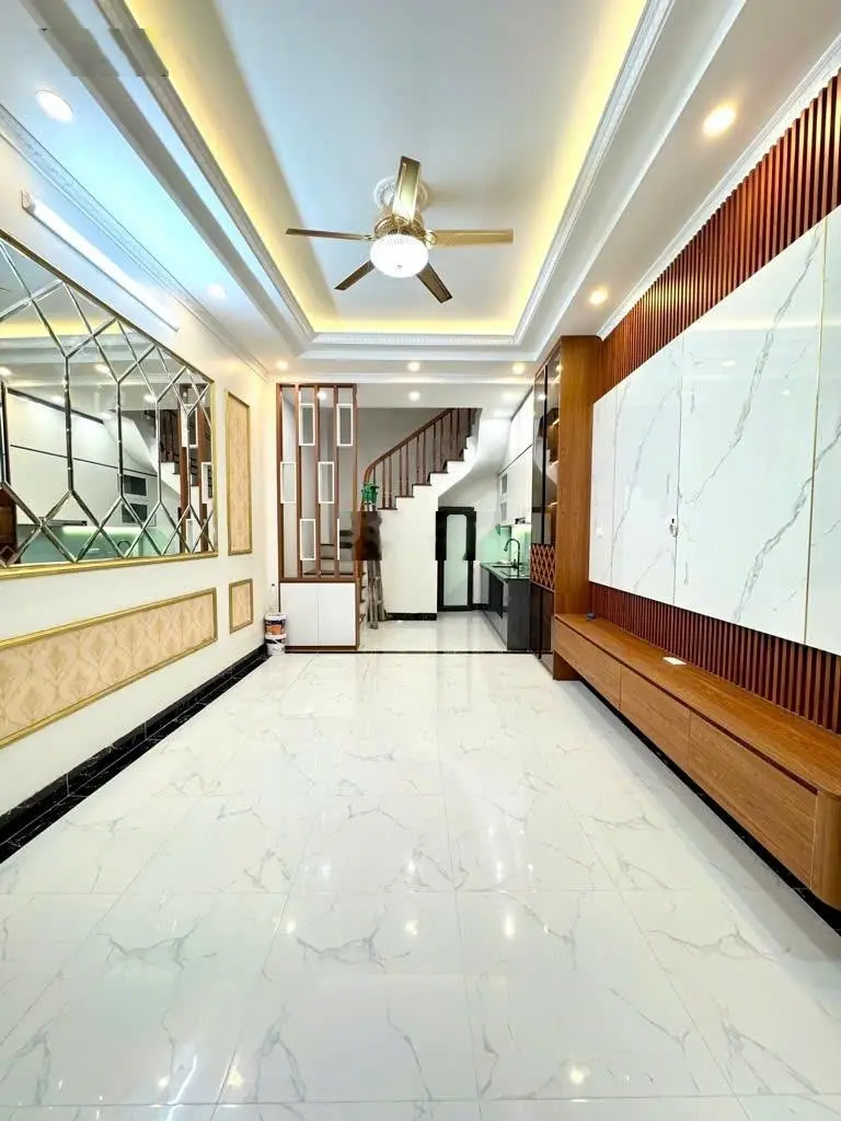 Bán NR ở Hoàng Mai, 6,8 tỷ, 32m2 bao đẹp, giá tốt
