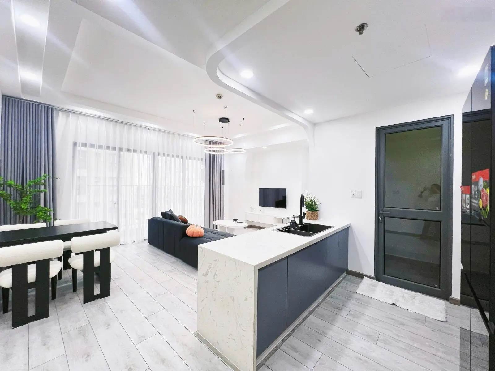 Sang nhượng căn hộ nội thất thiết kế mới, nhà rộng Masteri Thảo Điền