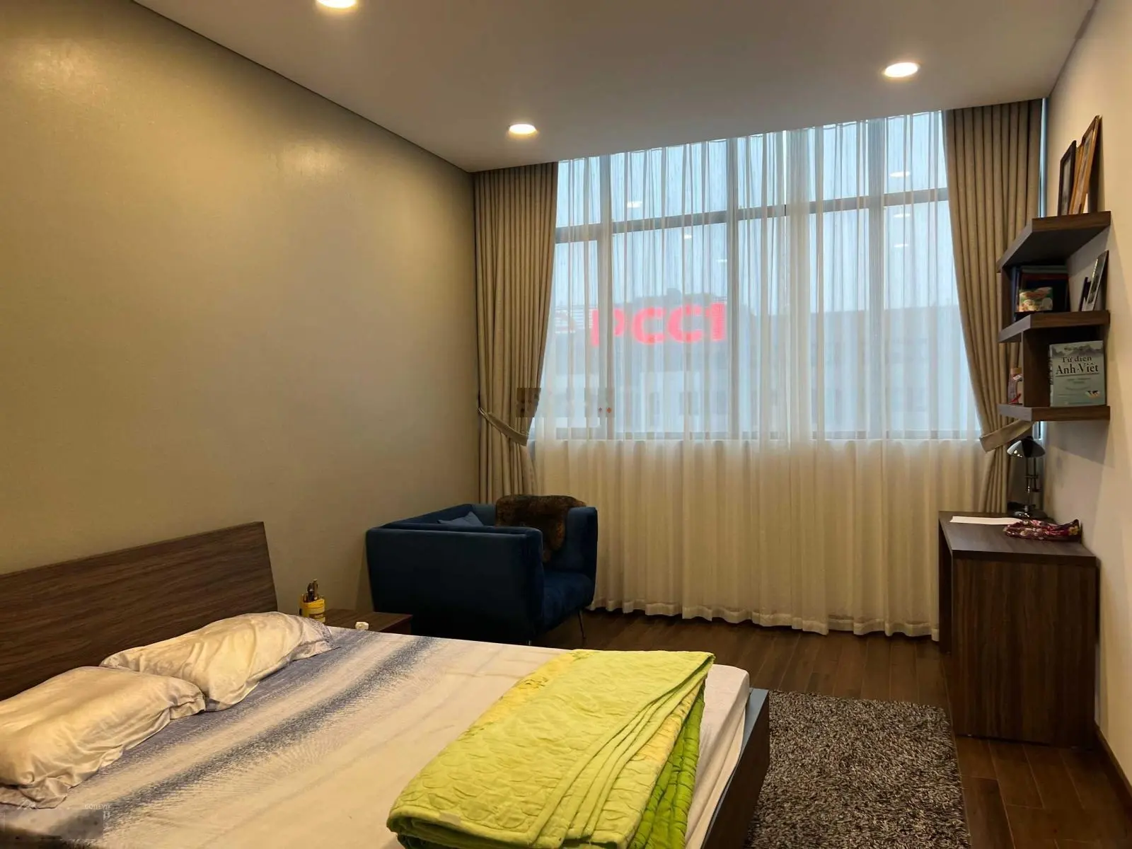 (Giá thật) Chính chủ bán căn 135m2, 3 phòng ngủ + tầng trung 9,5 tỷ, chung cư Bohemia