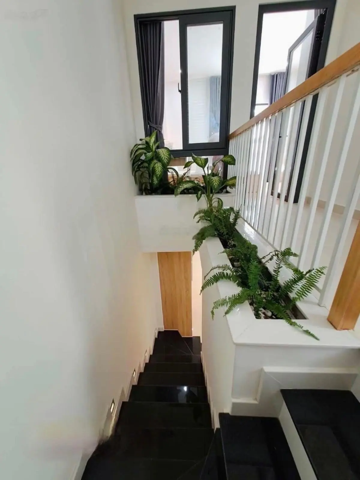 KHU VIP TRƯỜNG THỌ, 64M2, NHÀ 3 TẦNG 64M2, HẺM XE HƠI, CHỦ TẶNG TOÀN BỘ NỘI THẤT CAO CẤP, CHỈ 6 T.Y