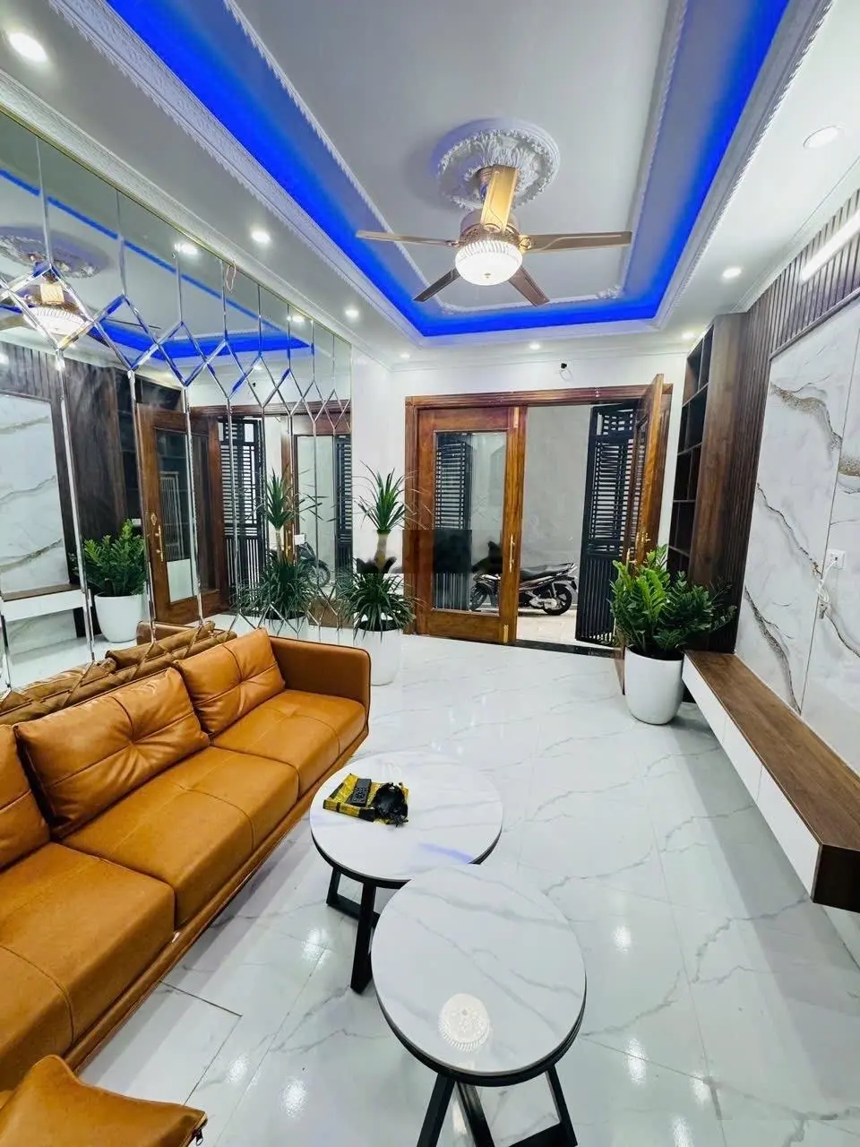 Bán nhà phố bạch mai 70m 4 tầng nội thất nhập khẩu chỉ nhỉnh 8 tỷ