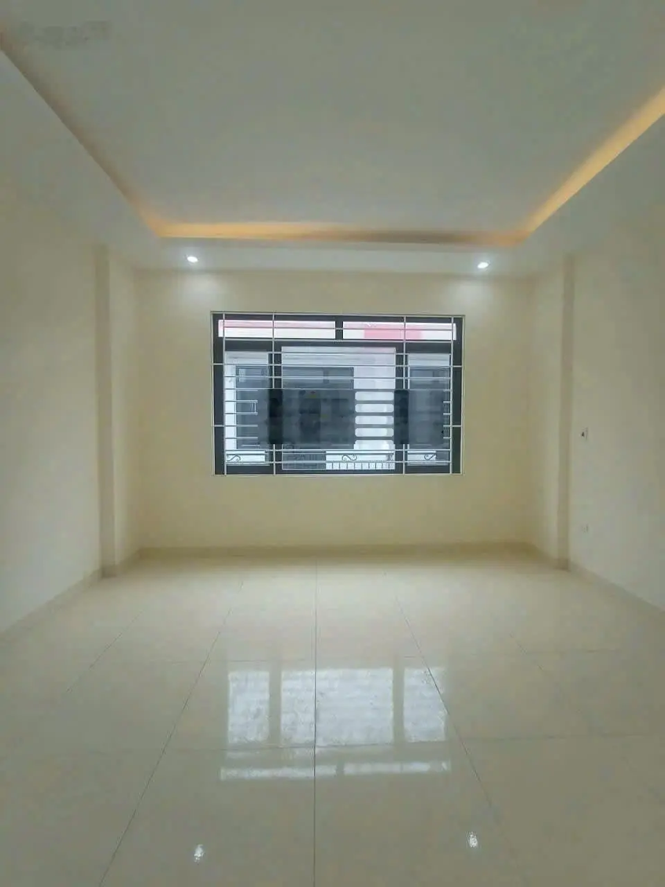 Bán căn 43m2x3T, Đại Tảo, ô tô đậu cửa, 300m trường, chợ, UBND