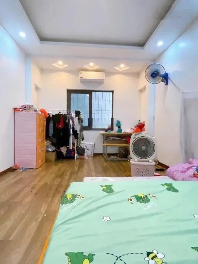 Nhà đẹp Nguyễn Đức Cảnh DT 30m2 x 5 tầng, giá chỉ 6 tỷ trung tâm Hoàng Mai, Hà Nội