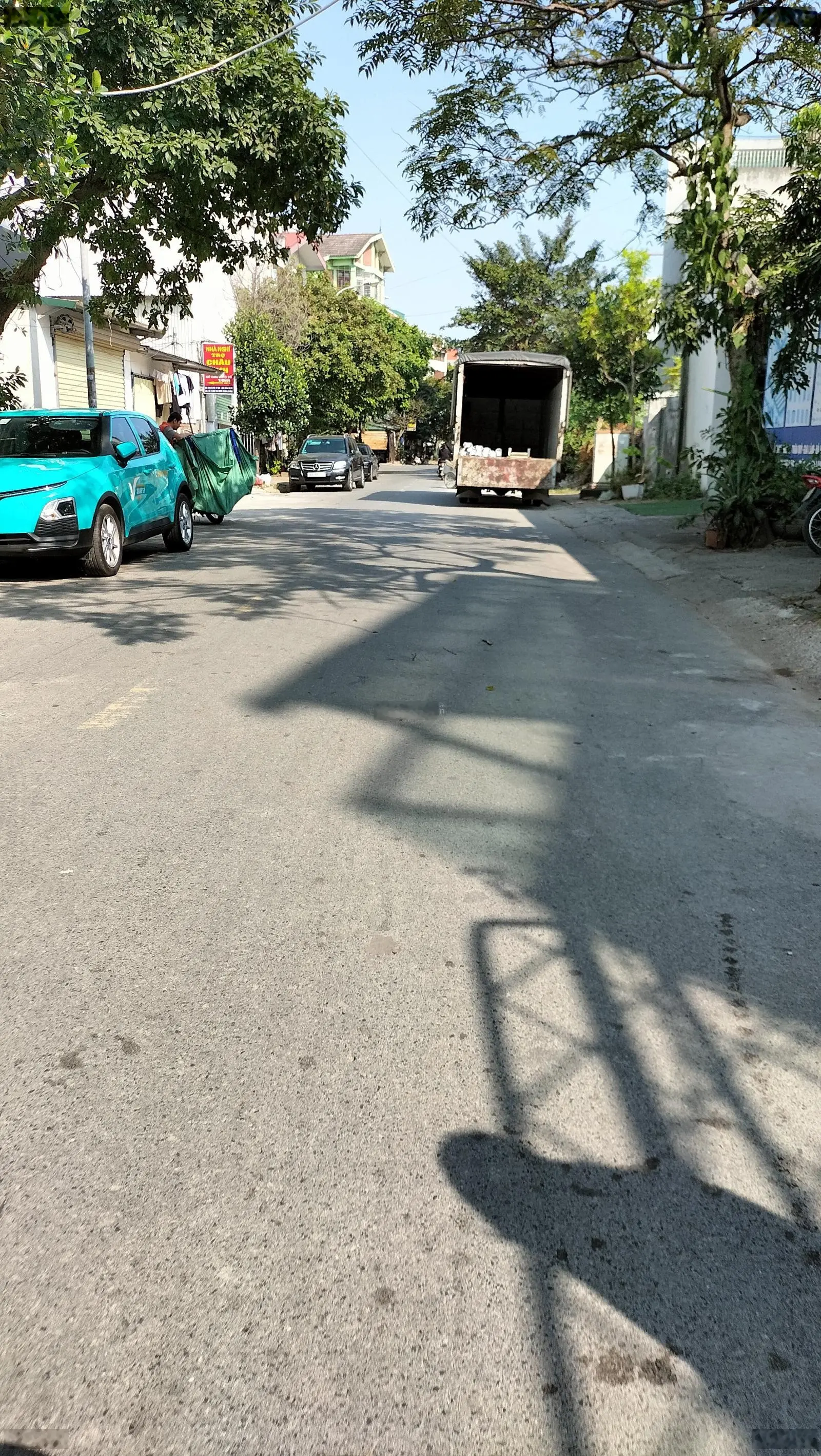 Vị trí đỉnh + Nguyễn Mậu Tài - Trâu Quỳ * 281m2 MT 12m - 3 ô tô tránh - Xưởng khung chắc chắn
