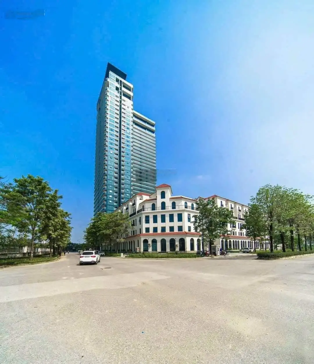 Penthouse vip No1 Ciputra Golden River 493.7m2 100tr/m2 ~ 49 tỷ có bể bơi tại ban công