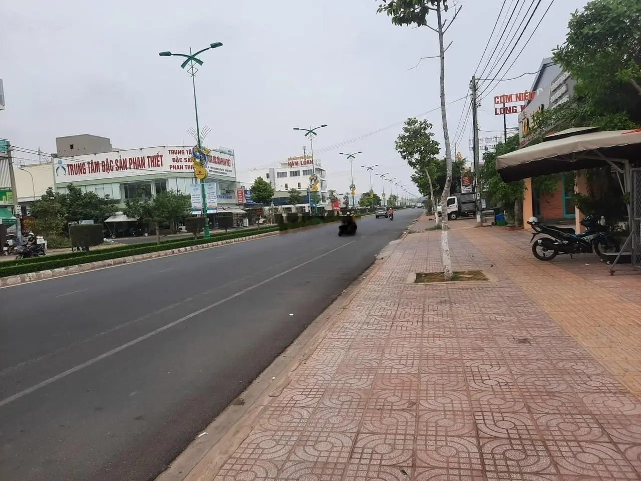 Bán 980m2 mặt tiền Đại Lộ Hùng Vương - Phan Thiết