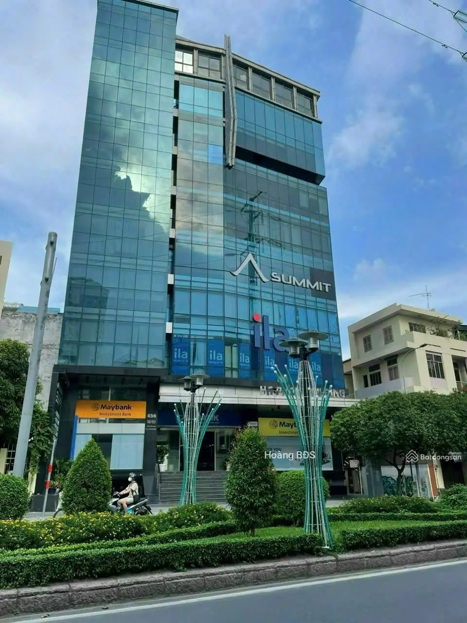 Bán toà nhà mặt tiền Nam Kỳ Khởi Nghĩa, Q 3 - 18x28m. 2 hầm, 10 tầng. HĐT: 1,2 tỷ - giá 300 tỷ TL