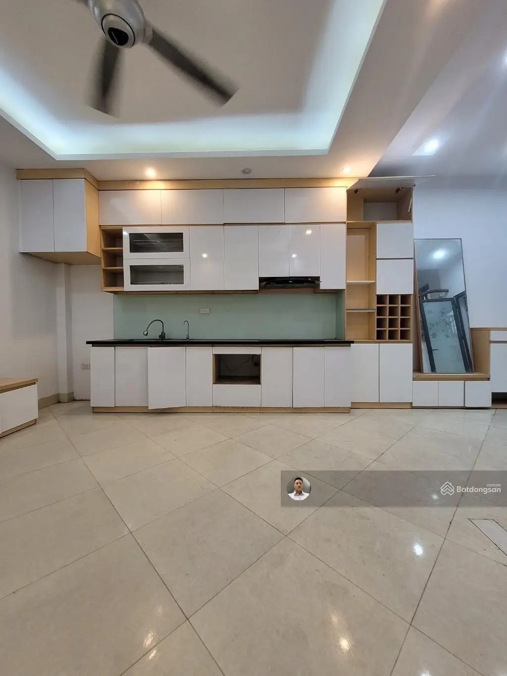 Bán Nhà Đông Dư Bát Khối cạnh Cự Khối Long Biên 35m2 x 3 tầng hơn 3 tỷ 3 ngủ cách cách 10m ra ô tô