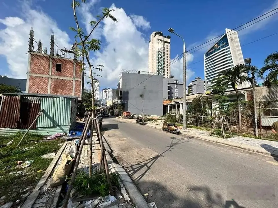 Bán MT Mỹ Khê 8 ngay bãi tắm Mỹ Khê, ngang 10m giá rẻ ghê
