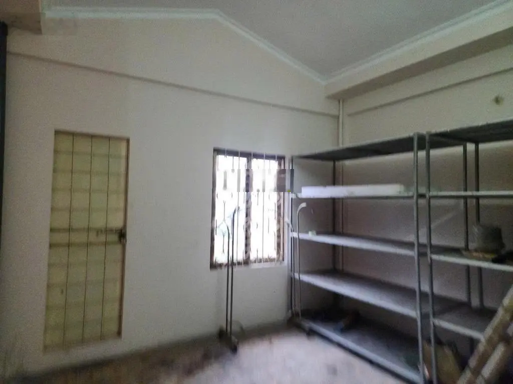 Bán nhà mặt phố quan nhân 70m2- mặt tiền 4.5m - giá 17 tỷ 800 (thương lượng)