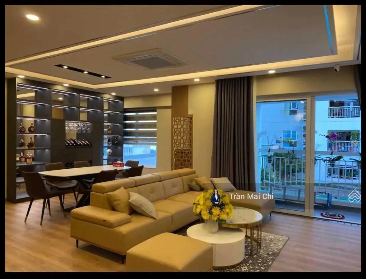Bán nhanh căn hộ rộng 131m2. 3 phòng ngủ tuyệt đẹp tại căn hộ Đà Nẵng Plaza. 16 Trần Phú, Đà Nẵng