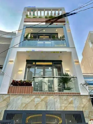 Chính chủ bán nhà Lý Tự Trọng, P. Bến Nghé Q1. DT 74,5m2 giá 4tỷ2 . Cho thuê 32tr gần chợ Bến Thàng