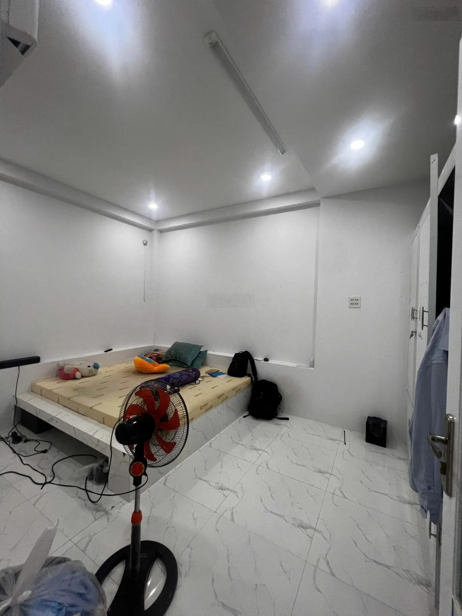 (Chính chủ) Bán đất 202.5m2 tặng nhà riêng 100m2 tại Đường Đỗ Thừa Tự, Cà Mau - chỉ 3,5 tỷ VND