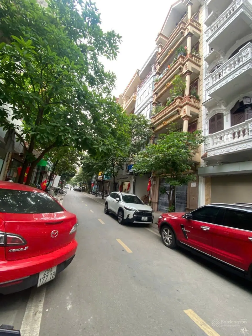 Bán nhà 5 tầng - thị trấn đông anh - mặt phố kinh doanh sầm uất - vỉa hè rộng - chỉ 17 tỷ