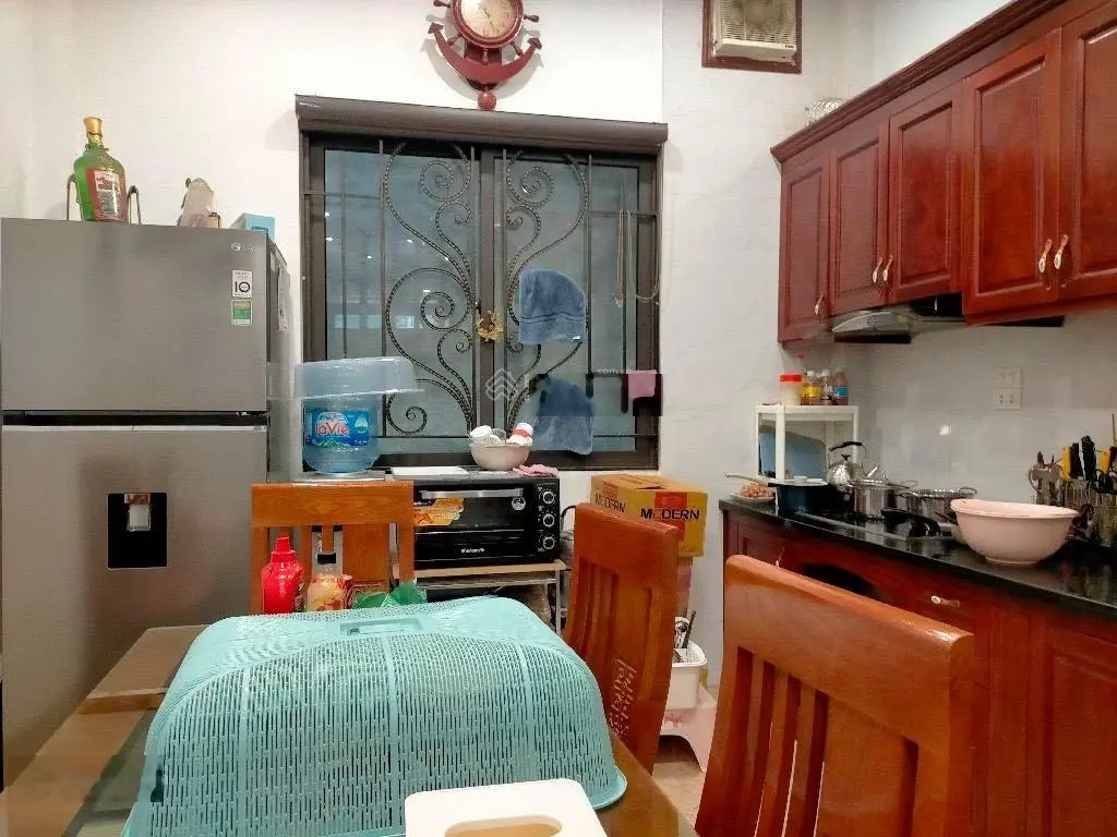 Bán nhanh căn nhà Bồ Đề ô tô đỗ cửa, dân xây