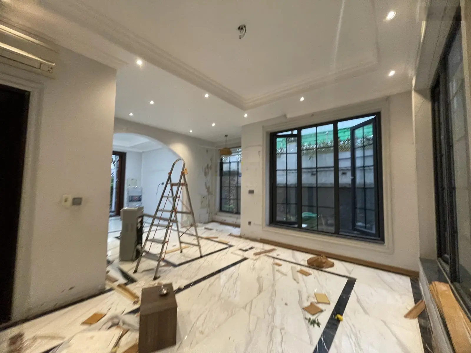 (Giá siêu tốt & duy nhất 37 tỷ) biệt thự đơn lập 215m2 Cao Xuân Huy KĐT Mỹ Đình 2 ở & kinh doanh