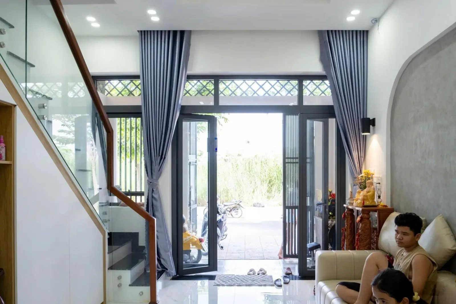 Bán nhà hẻm xe hơi đường Số 13, Tân Tạo A, Bình Tân 85m2, giá 2 tỷ 5 còn bớt cho ac thiện chí