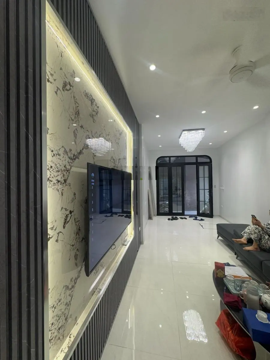 Mặt ngõ thông thoáng, cách ô tô 20m, 6tầng thang máy xịn, full nội thất nhập, Khâm Thiên-Đống Đa