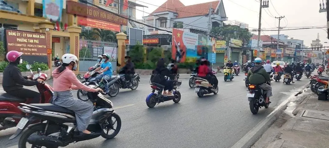 Nhà 100m2-ng5 hxh thông Đ.Tô Ngọc Vân, ngay UBND P.Tam Phú chỉ 8tỷx(thương lượng). LH 0967 908 ***