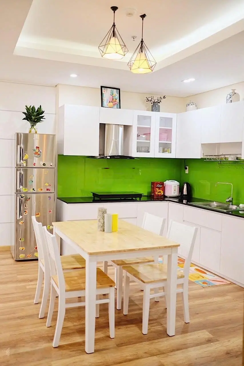 Bán Căn hộ Garden Gate , 3PN , 2WC , 85m2 , Full Nội Thất, Giá : 5 Tỷ 850 , Bao Sổ ,LH : 0908 435 ***