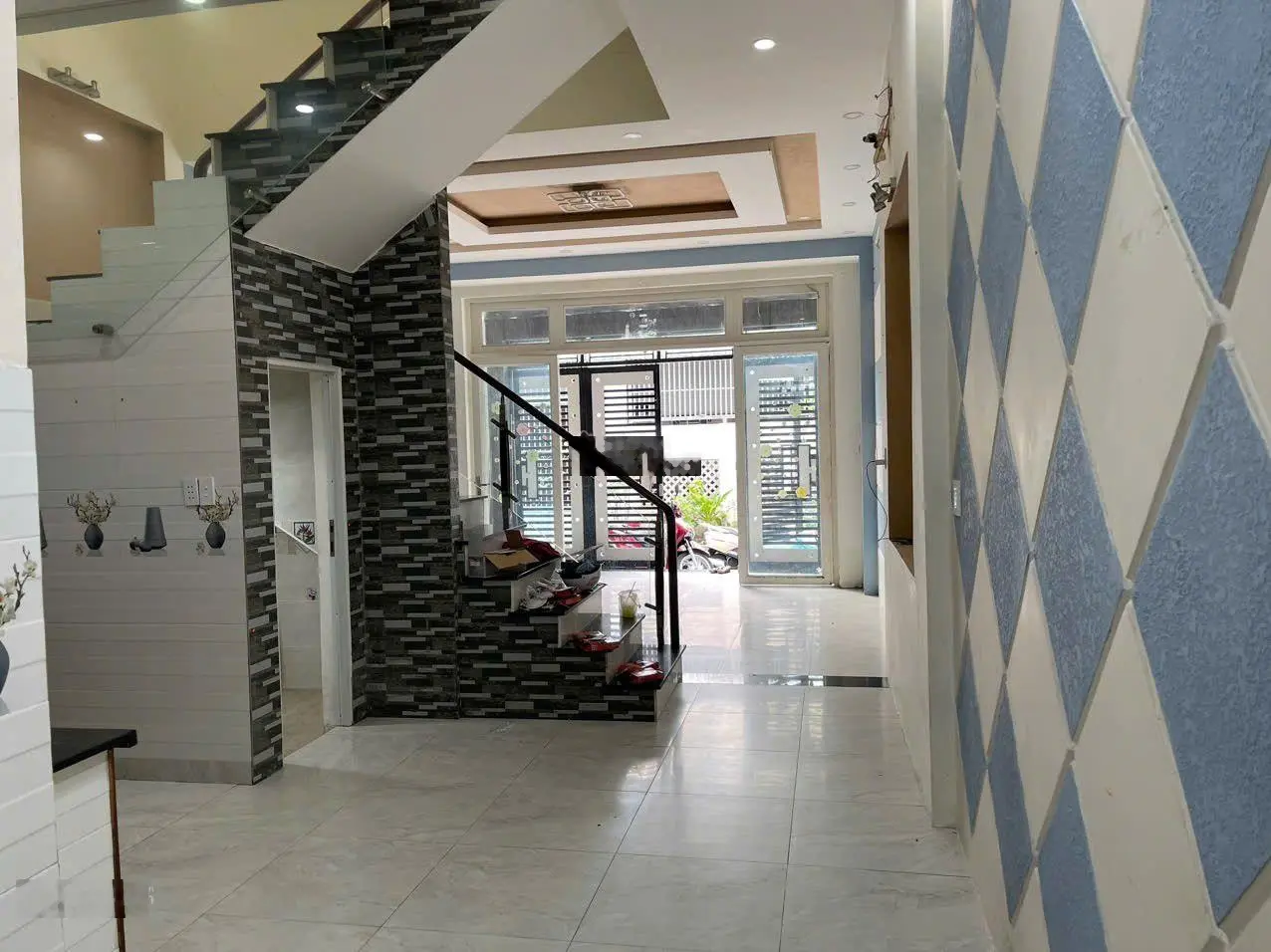 Bán nhà đường số 8 , phường Linh Xuân, hẻm xe hơi. Nhà 1 trệt 2 lầu. Giá siêu TỐT 5 tỷ