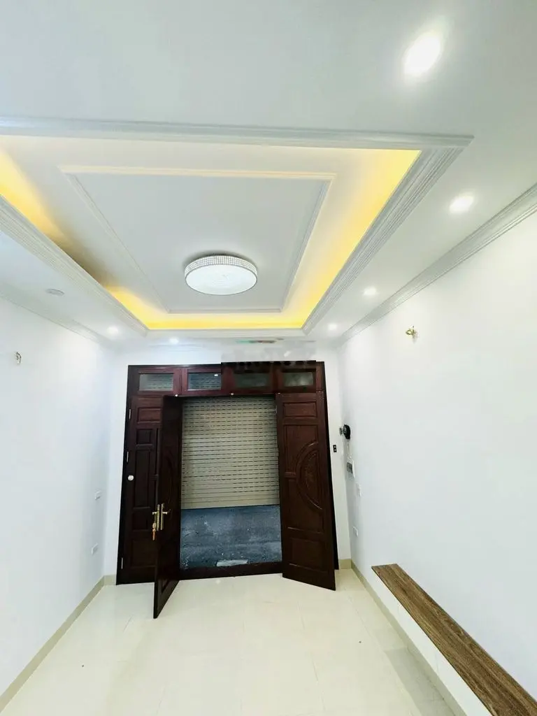 Chính chủ gửi bán nhà riêng ngõ 12 Hàm Nghi, dt 39mx6 tầng,lh ms Trang