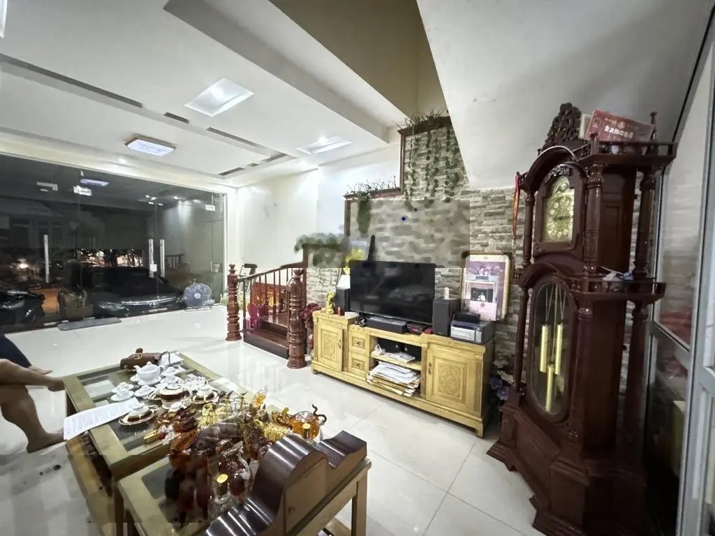 Bán gấp biệt thự liền kề khu đô thị vân canh đường trịnh văn bô vĩa hè đá bóng 4 tầng 110m2 16 ty