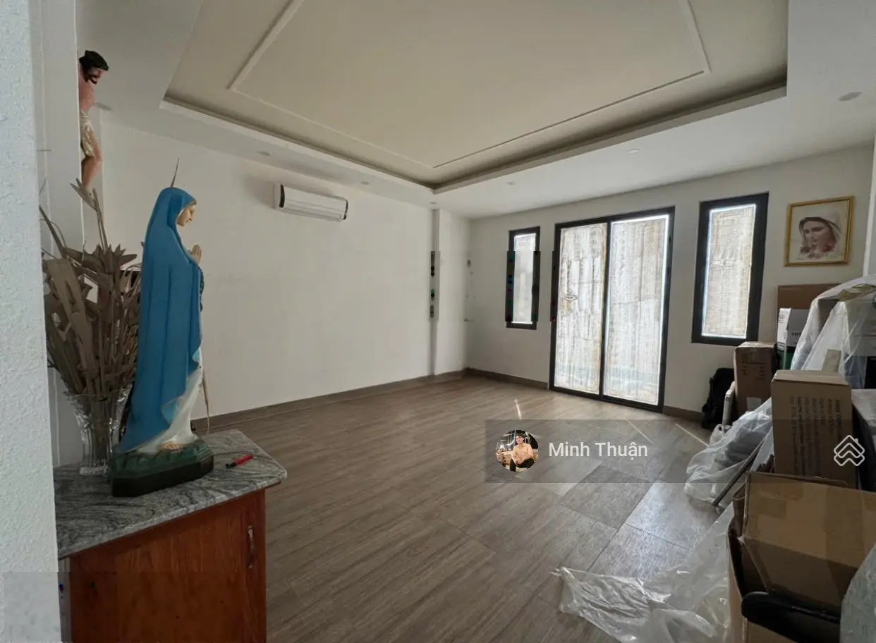 Nhà Tân Cổ Điển 3 tầng - Full NT - Ngay Nguyễn Duy Trinh,Q9 - 90m2 - Giá tốt chỉ: 10,5 tỷ