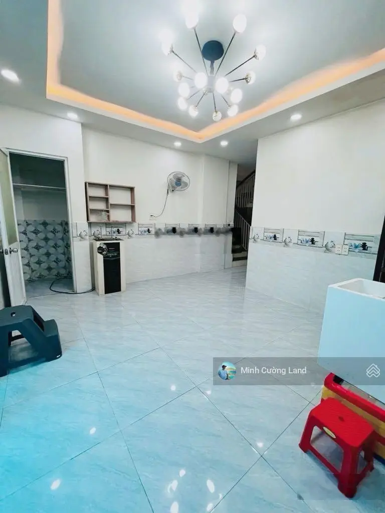 Chỉ 3.5tỷ TL, Bán nhà đẹp Nguyễn Kiệm P3 Gò Vấp giáp Phú Nhuận, 50m2 nở hậu, 2 tầng đúc 3pn, gần MT