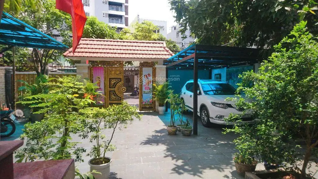 Giảm sâu 2 tỷ biệt thự Dương Tự Quán ngay phố tây An Thượng DT 200m2 ngang 10 khai thác 100tr/tháng