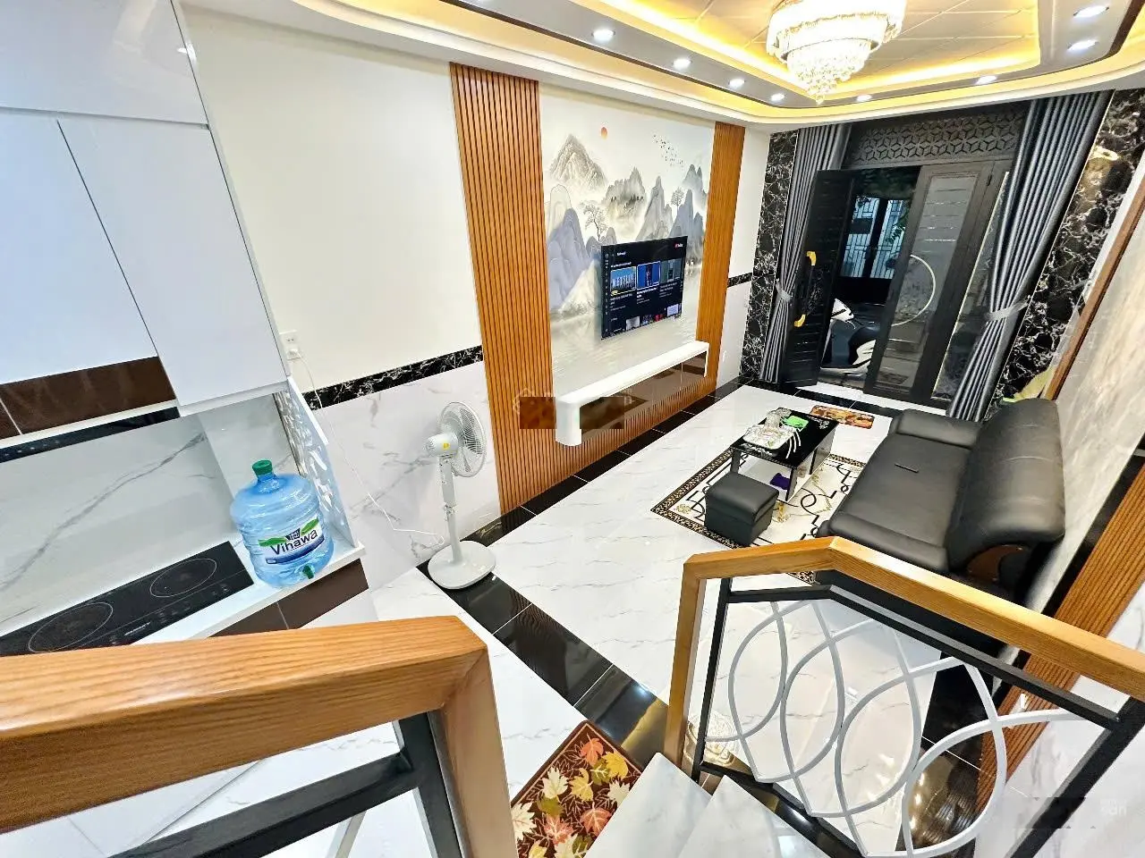 Siêu phẩm nhà đẹp 4t( 6.1 x 6.7,) 4pn, 4wc, nhiêu tứ, phú nhuận, 30 bước ra mặt tiền. nhỉnh 7.6 tỷ