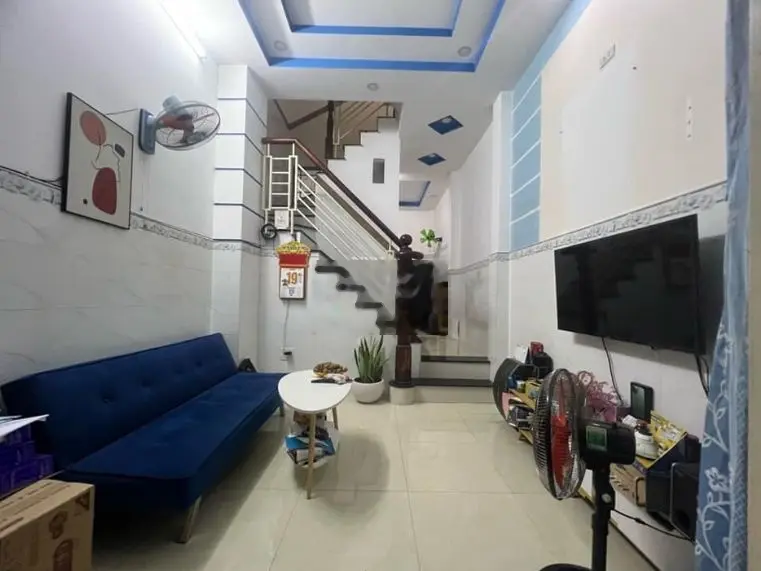 Nhà bán tại Quận 12 - Diện tích 4x10, kết cấu 1 trệt 2 lầu