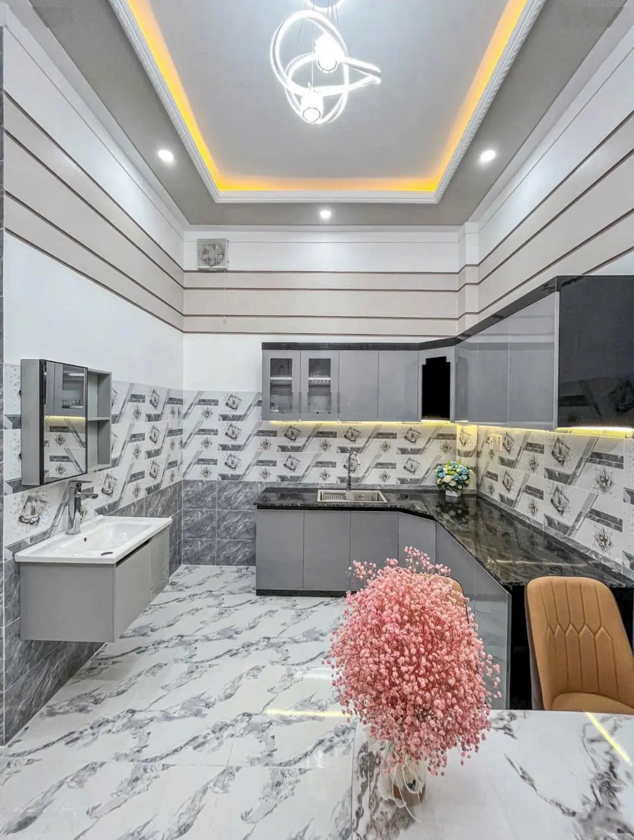 Chính chủ ký gửi nhà Nguyễn Hoàng, Quận 2. 70m2 (5mx14m). Sổ sẵn. Đang cho thuê 28triệu/th