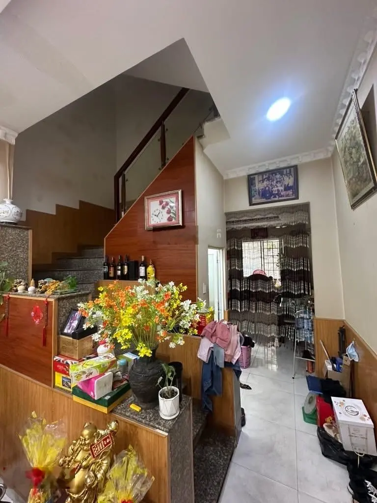 Giảm giá bán nhà Lê Hồng Phong-P10-Q10, gần ngã bảy Lý Thái Tổ. 3tỷ900/78,8m2 đang cho thuê 24triệu