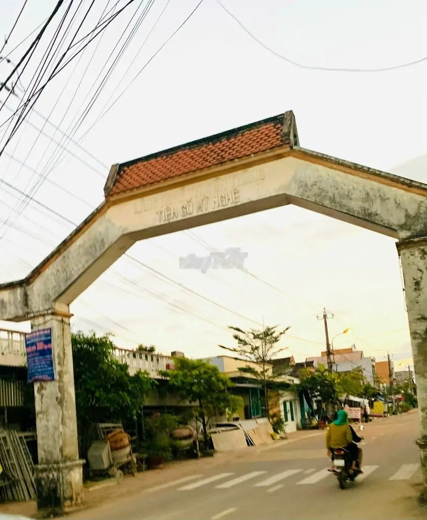 CẦN BÁN ĐẤT CHÍNH CHỦ - CÁCH CHỢ ĐẬP ĐÁ 1.5KM