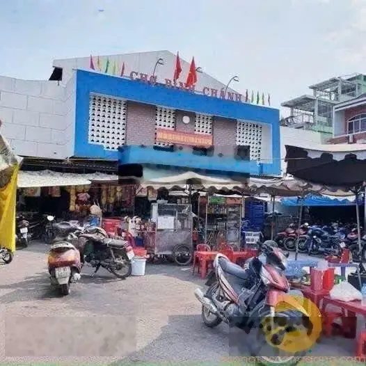 Cần bán nhà đẹp ngay chợ Bình Chánh