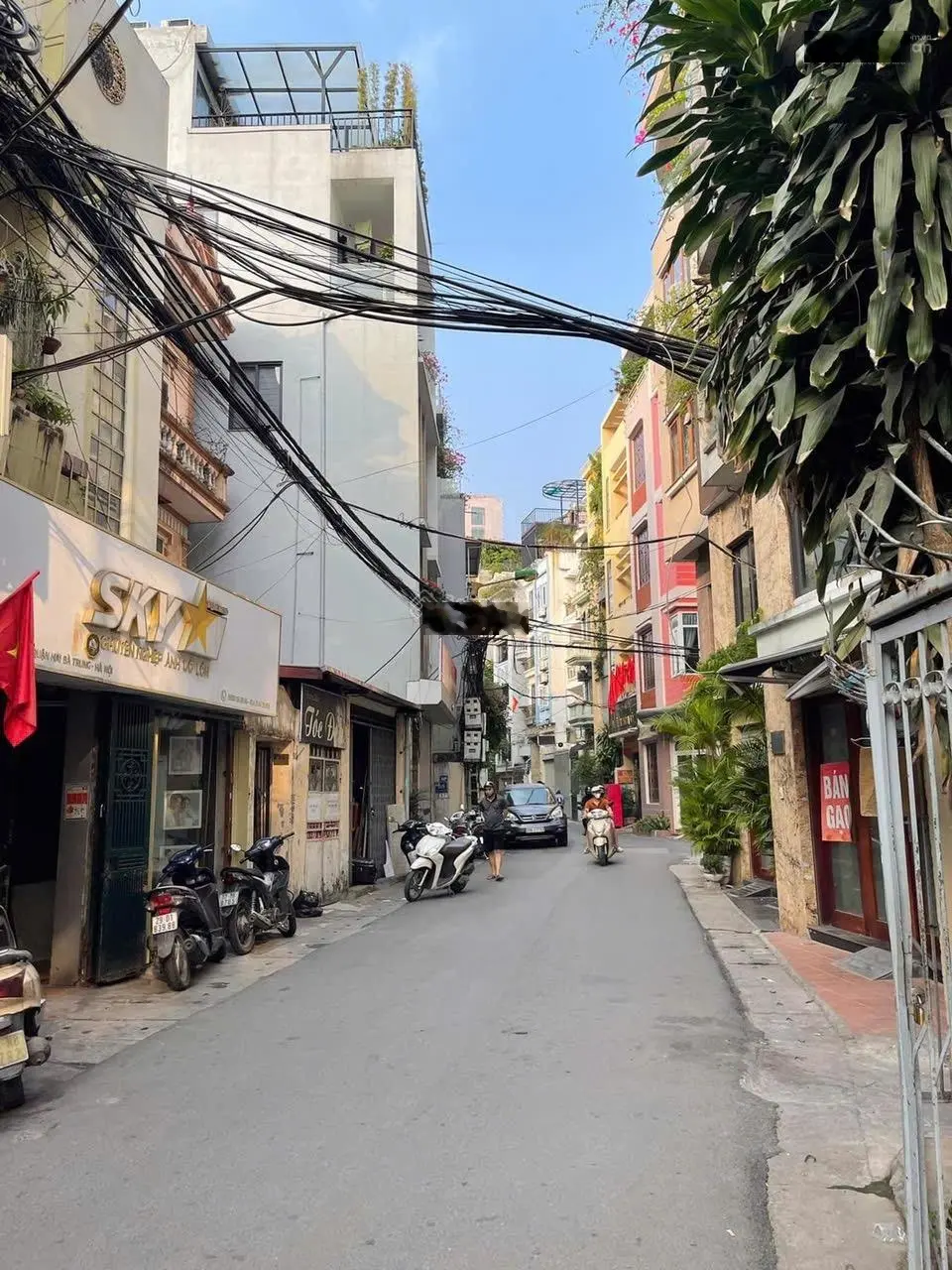 Bán mặt phố Yên Lạc, Hai Bà Trưng. DT 96m2 3tầng mặt tiền 4m. Giá: 22.5 tỷ. LH: 0383 426 ***