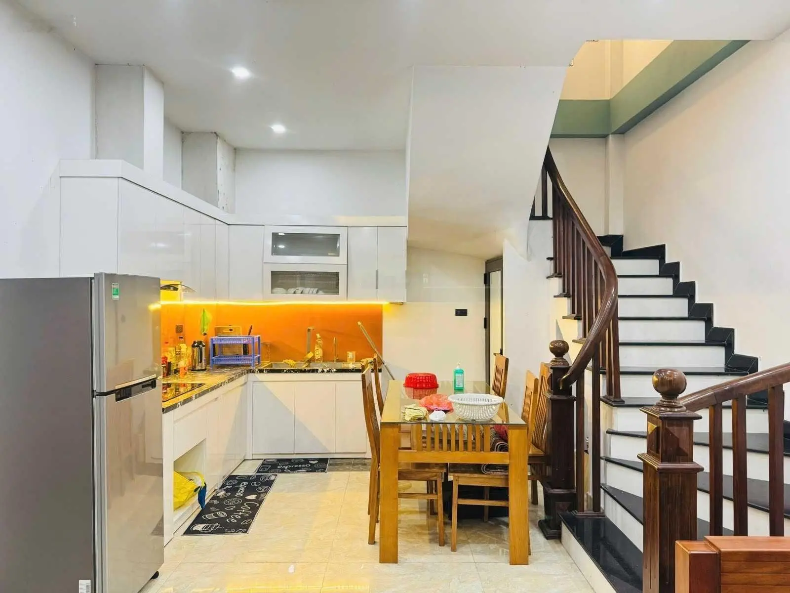 Bán nhà Thạch Cầu, Long Biên 40m2 MT 4m, oto, KD, giá 4,4 tỷ