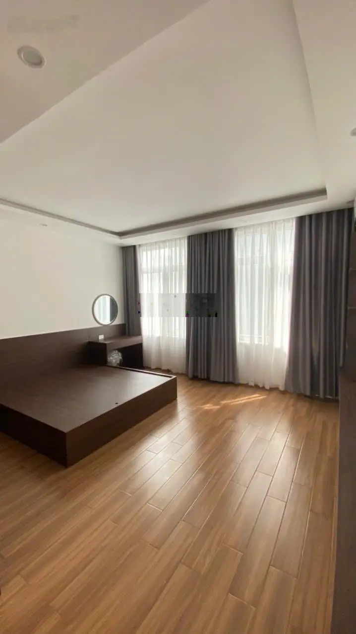 Bán căn biệt thự MT phố Hồ Nghinh nhà 3 tầng 5PN - DT 121m2 ngang 5m cho tây thuê 30tr/th - 17,x tỷ