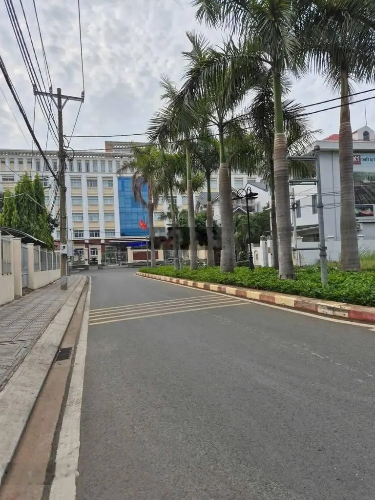 Bán nhà 2 tầng 162m2 - 2 mặt tiền kd đường 12m trục quang trung hiệp phú, q.9 (tp. thủ đức)