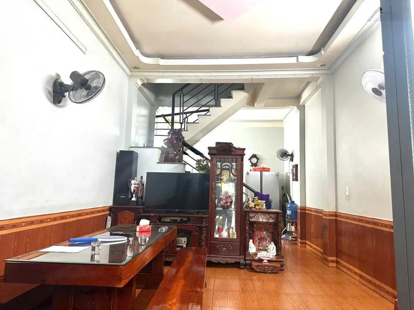 Nhà đẹp - ô tô ngủ trong nhà Linh Tây 55m2 tầng 2PN giá rẻ 4.5 tỷ