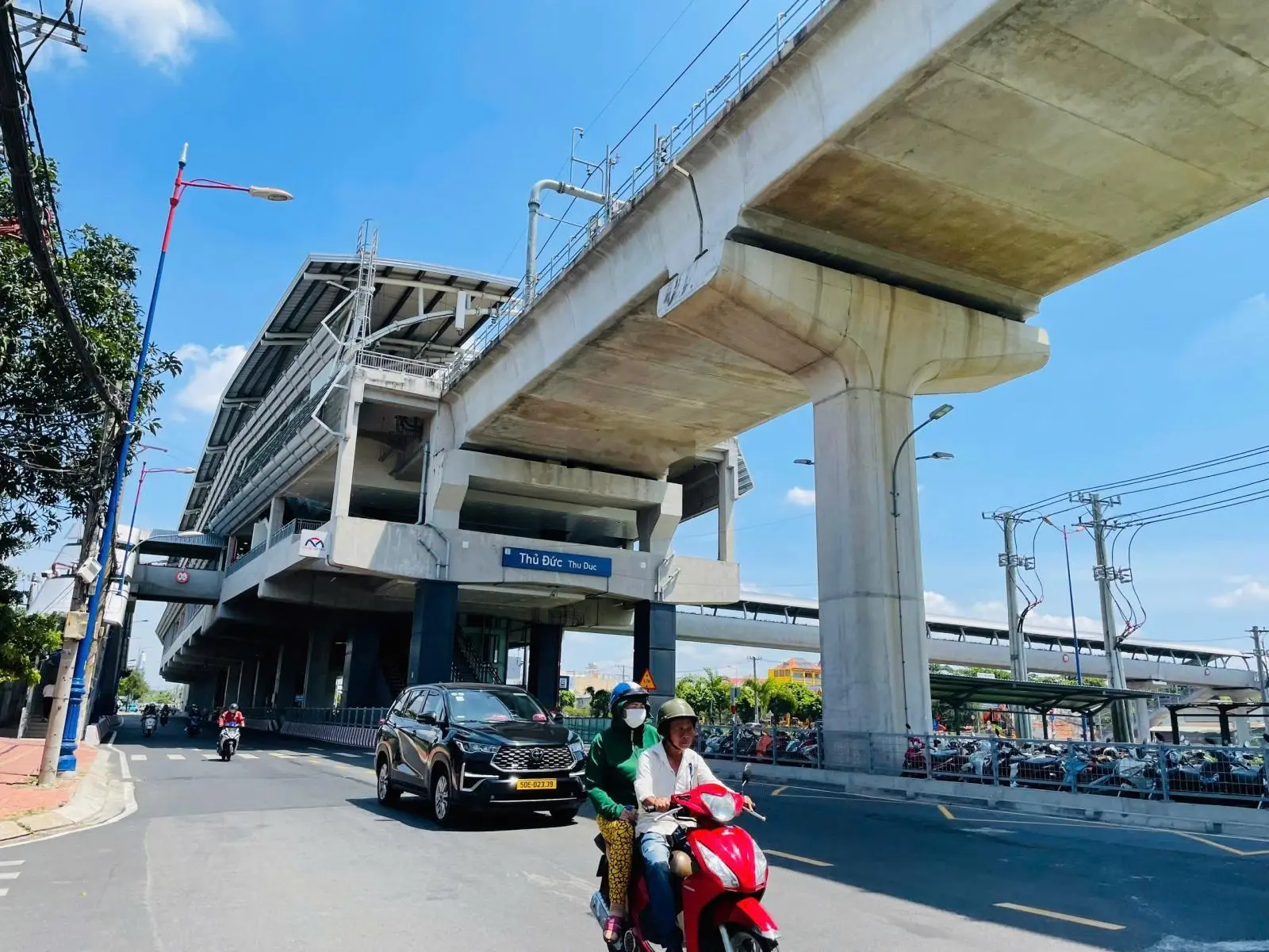 Thơm, ngay ga metro bình thái đi bộ ra ga Hàng thơm vừa ở đầu tư lâu dài gần 240m2 chỉ 21.9 tỷ TL.