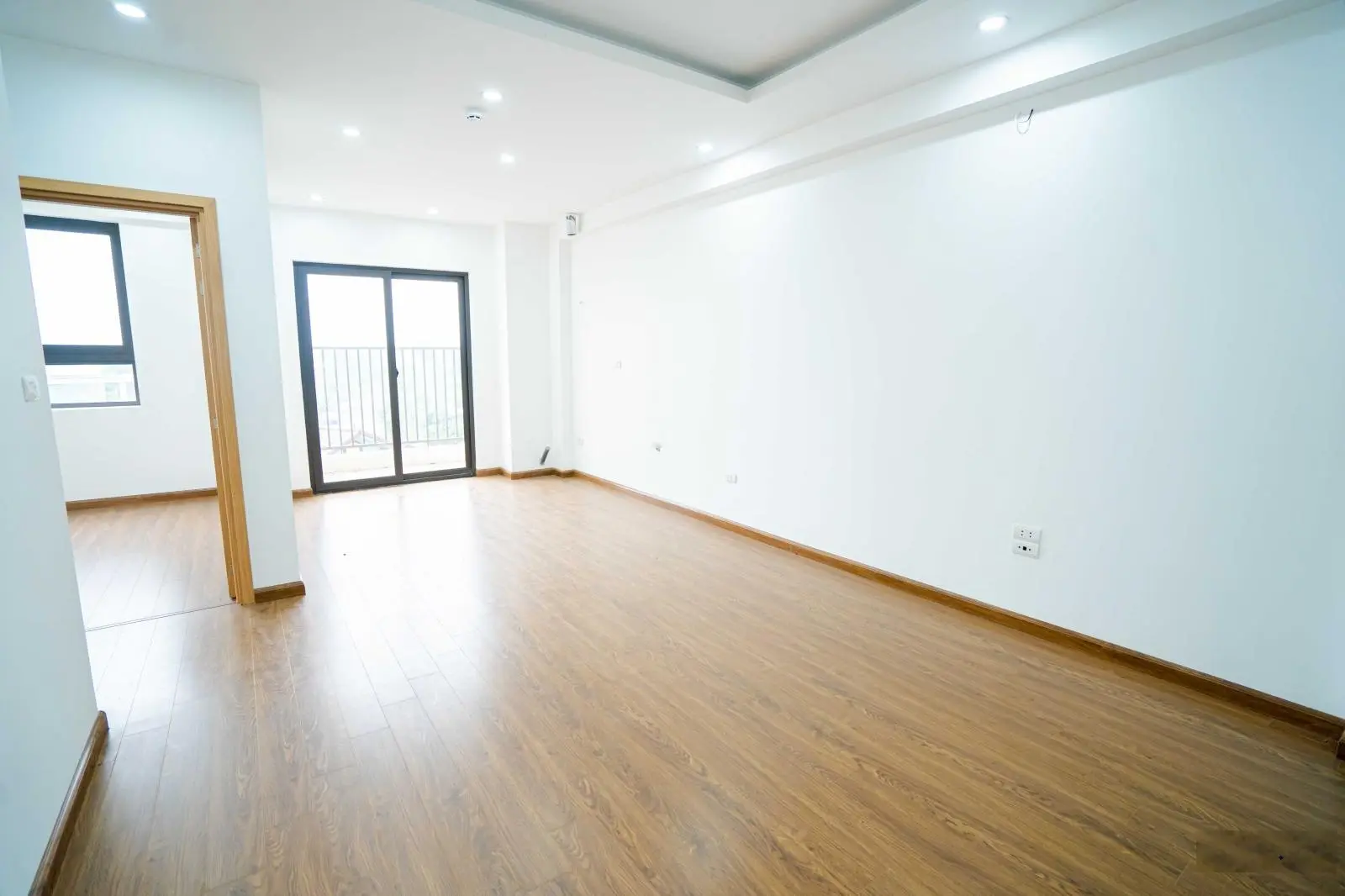 Căn Hộ 2 Phòng Ngủ Hiện Đại, Tiện Ích Đầy Đủ - Không Gian Sống Xanh Cho Gia Đình Trẻ