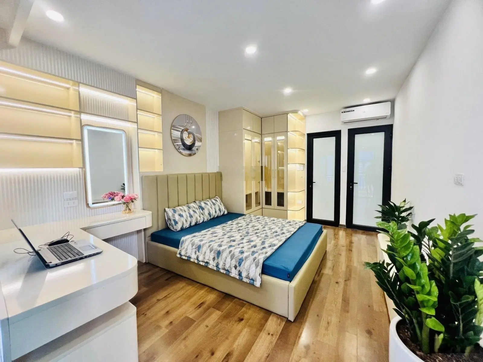 NHÀ MỚI - 3 NGỦ - NGÕ THÔNG 3 GÁC - MỘT BƯỚC CHÂN RA OTO ĐỖ